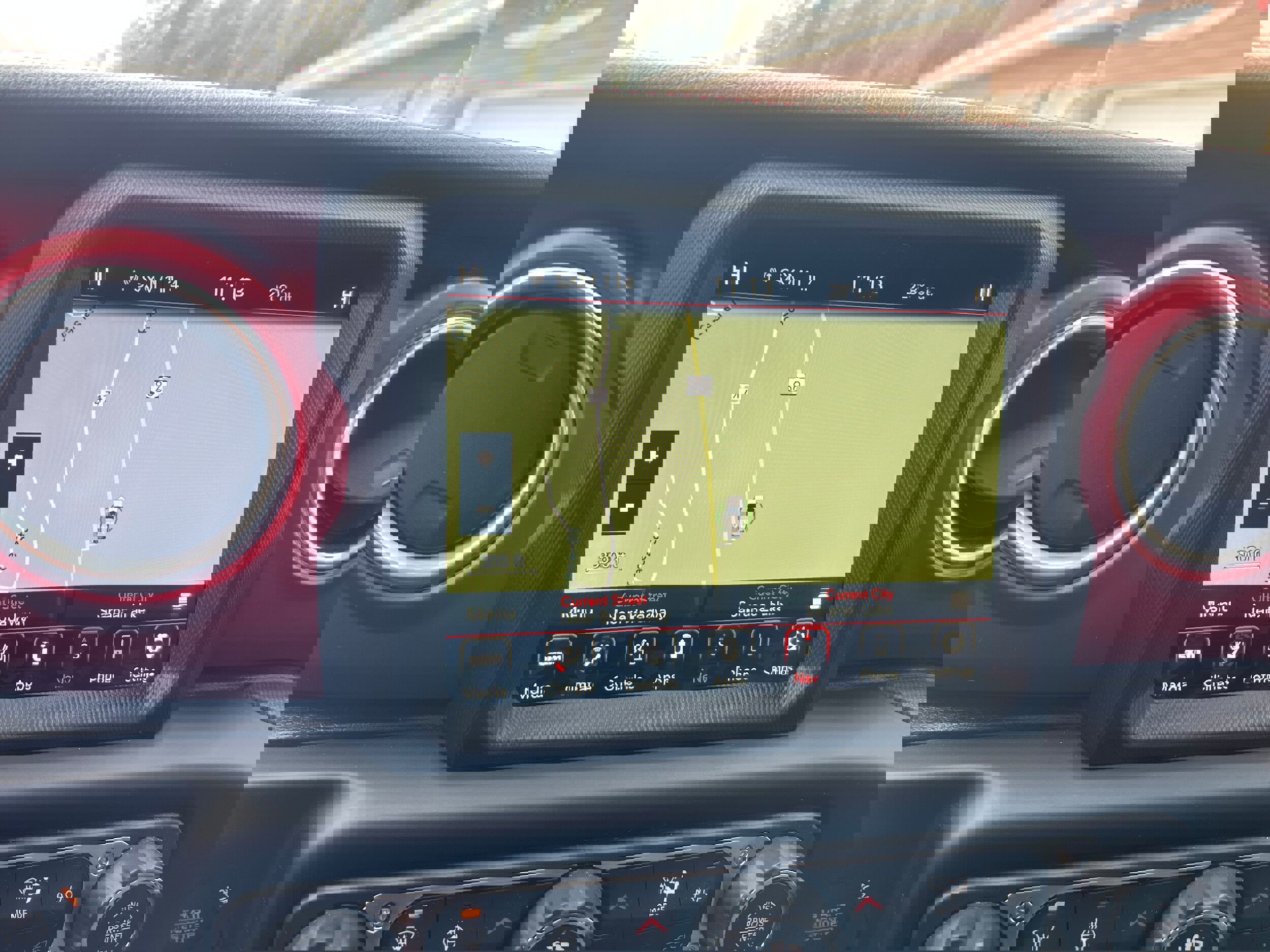 Used 2023 Jeep Gladiator Rubicon w/ Cold Weather Group image 16