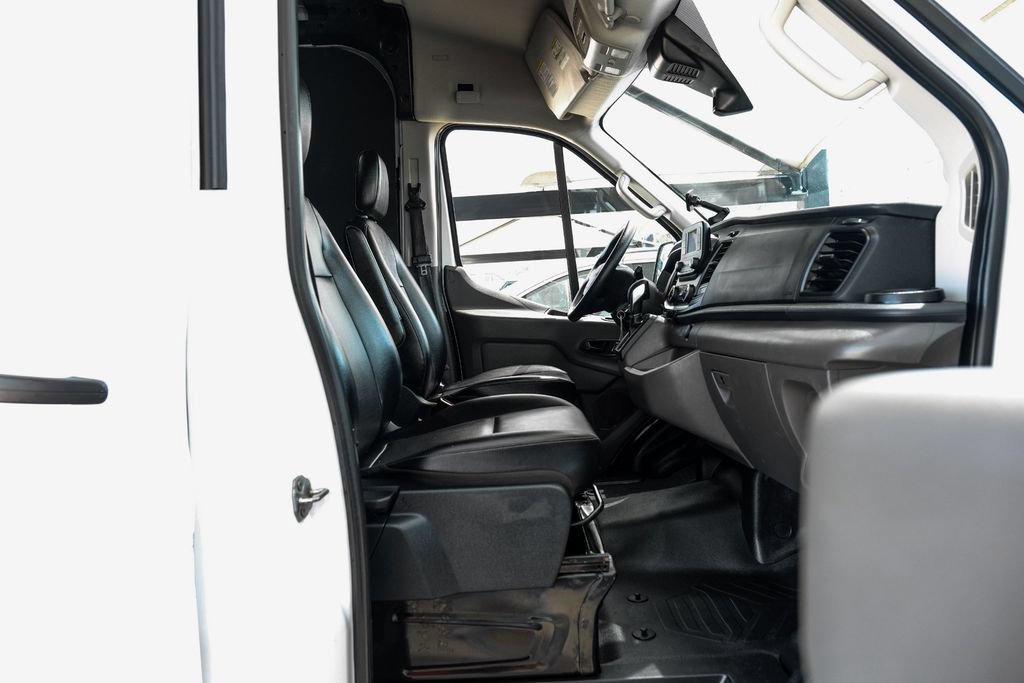 Used 2023 Ford Transit 250 Medium Roof w/ Load Area Protection Package RWD image 32