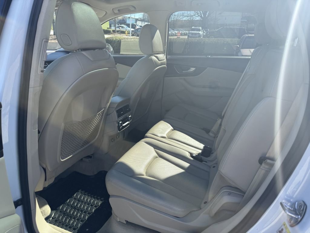 Used 2018 Audi Q7 3.0T Prestige image 20