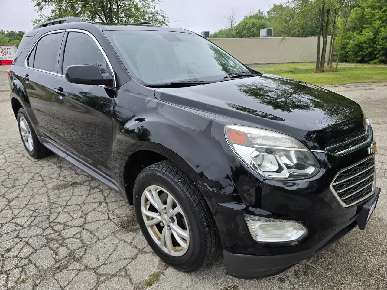 Used 2016 Chevrolet Equinox LT w/ Convenience Package image 3