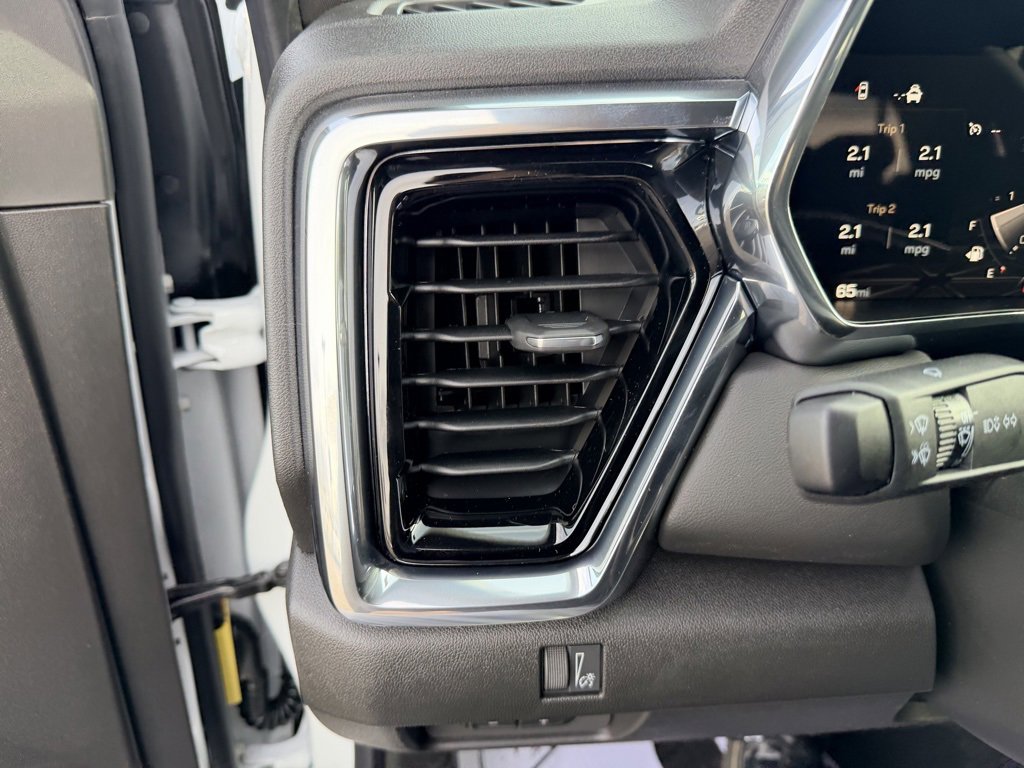 New 2026 GMC Canyon Elevation w/ Convenience Package image 24