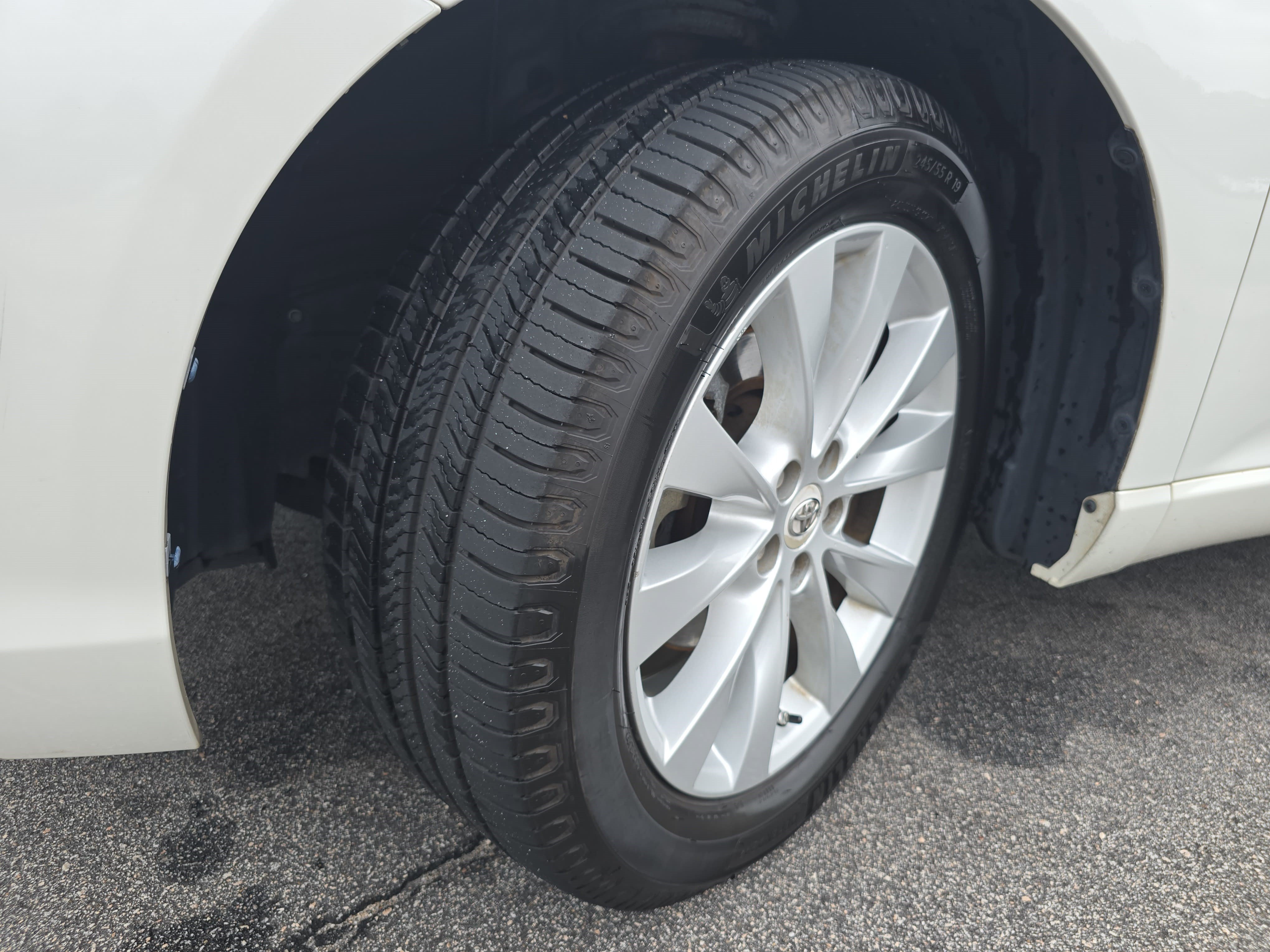 Used 2013 Toyota Venza XLE w/ XLE Premium Pkg FWD image 33