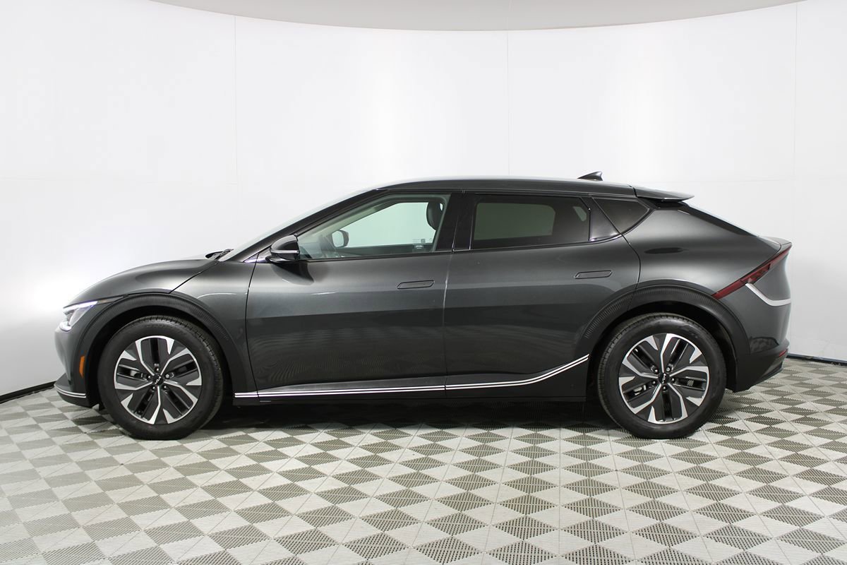 Used 2024 Kia EV6 Light RWD image 28