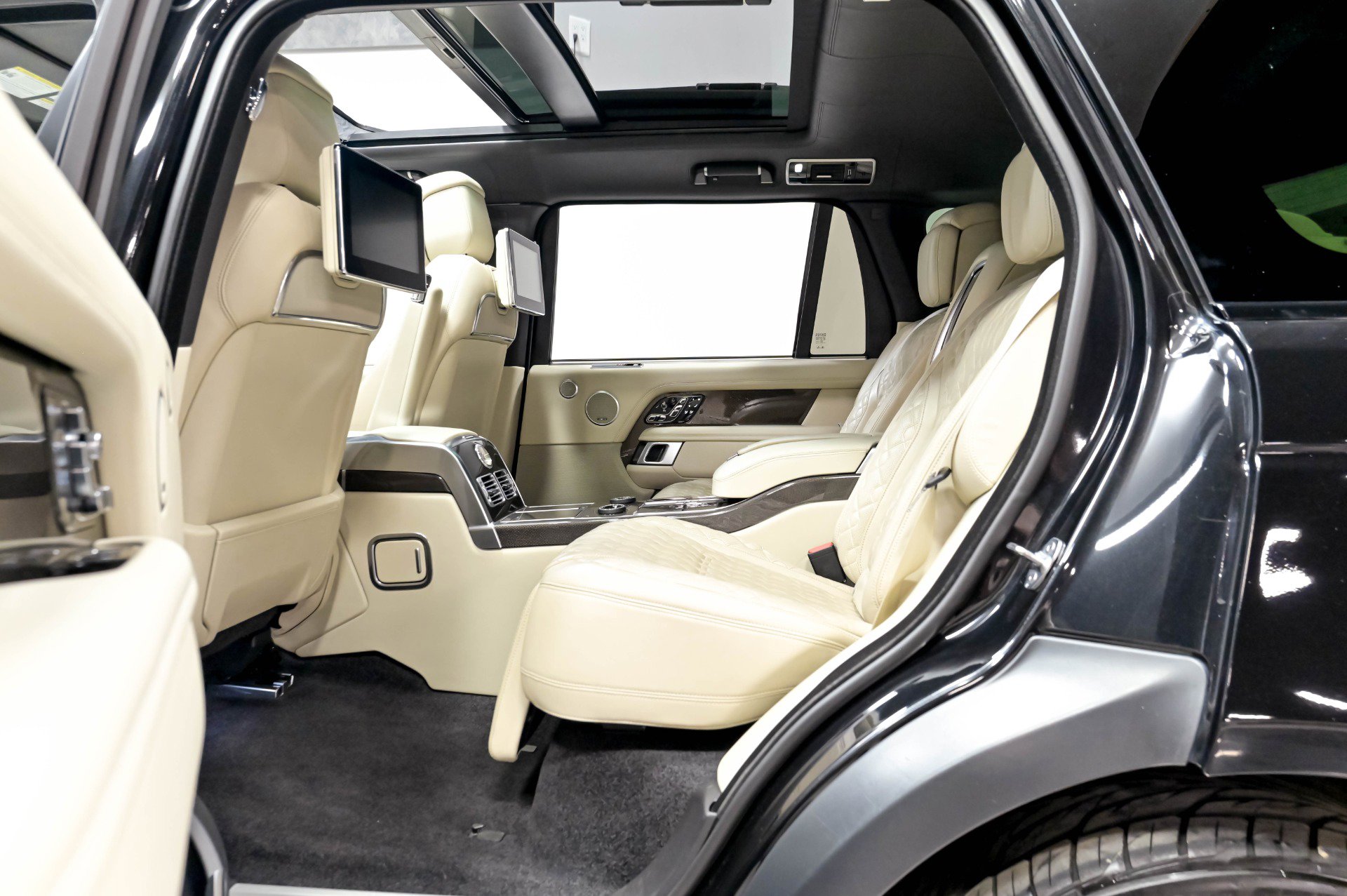 Used 2022 Land Rover Range Rover SV Autobiography Dynamic AWD/4WD image 52