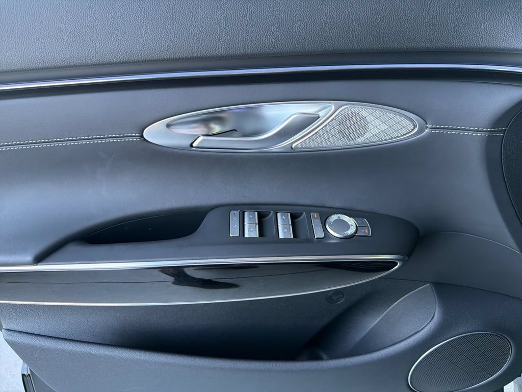 New 2026 Genesis GV70 2.5T AWD/4WD image 11