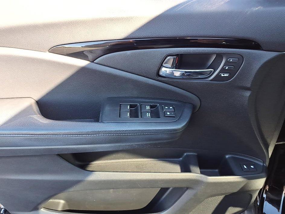 Used 2016 Honda Pilot Elite image 9