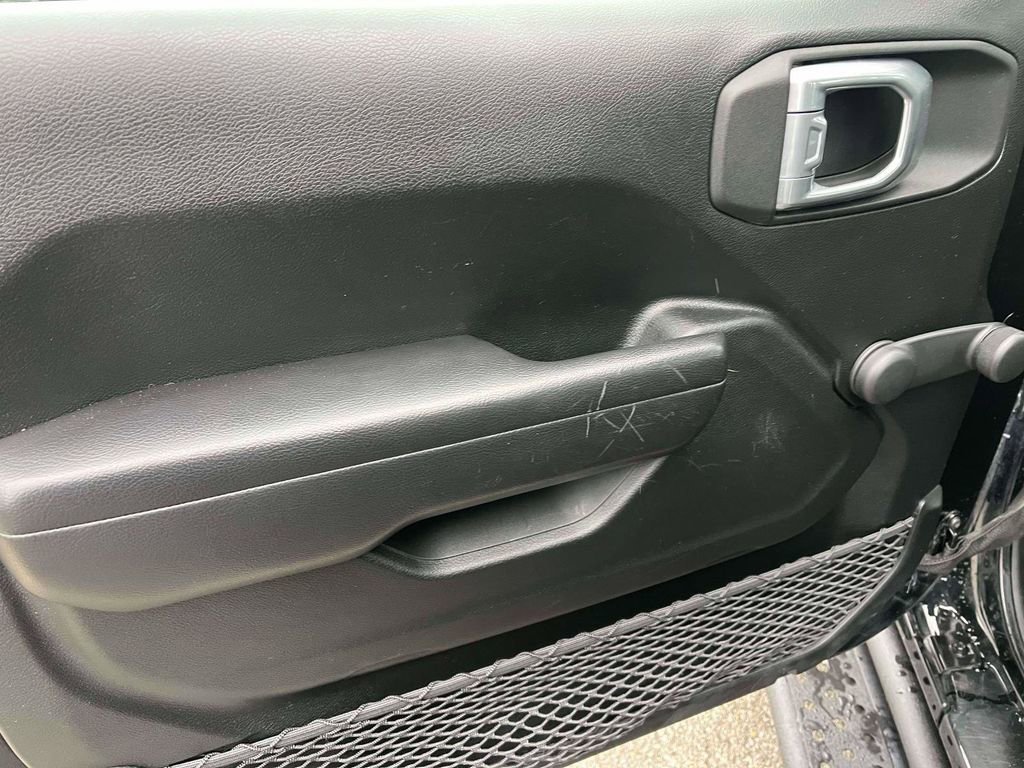 Used 2021 Jeep Wrangler Unlimited Sport image 12