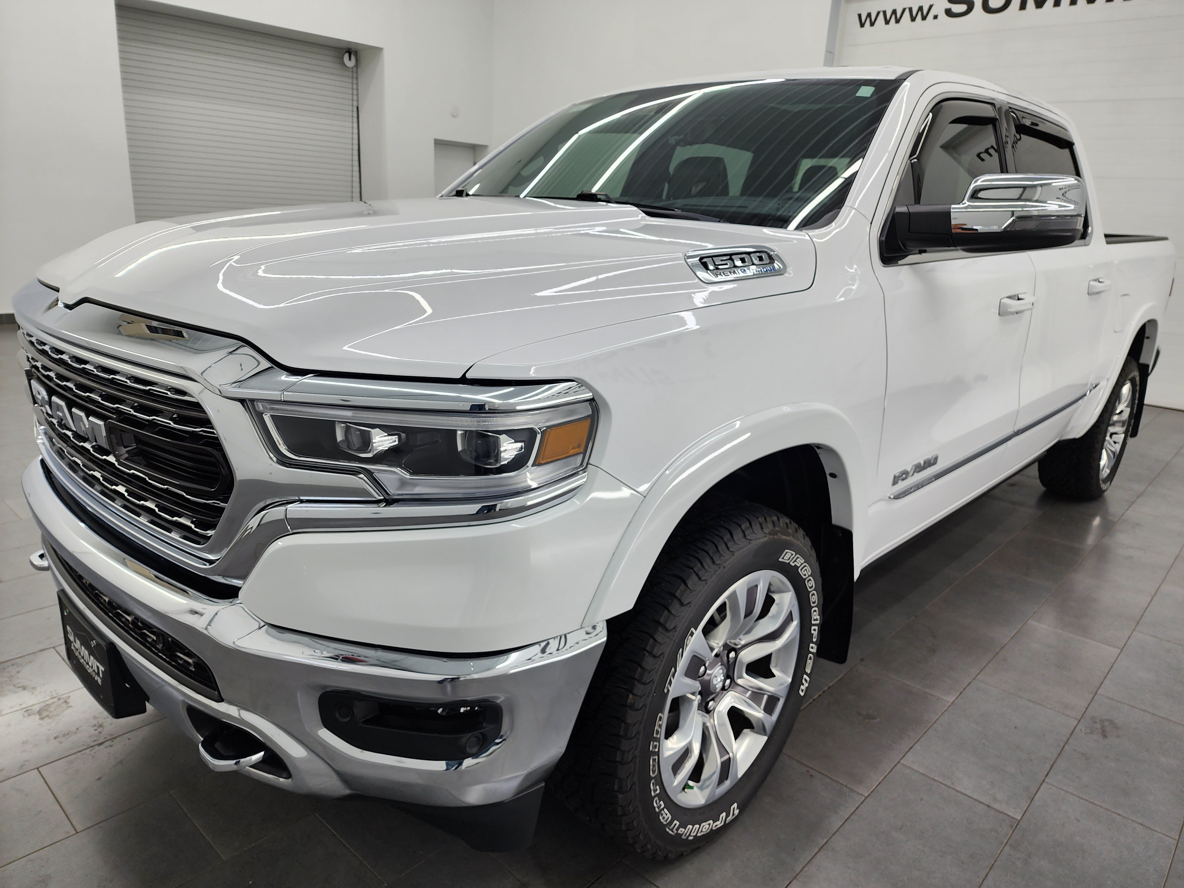 Used 2023 RAM 1500 Limited AWD/4WD image 7