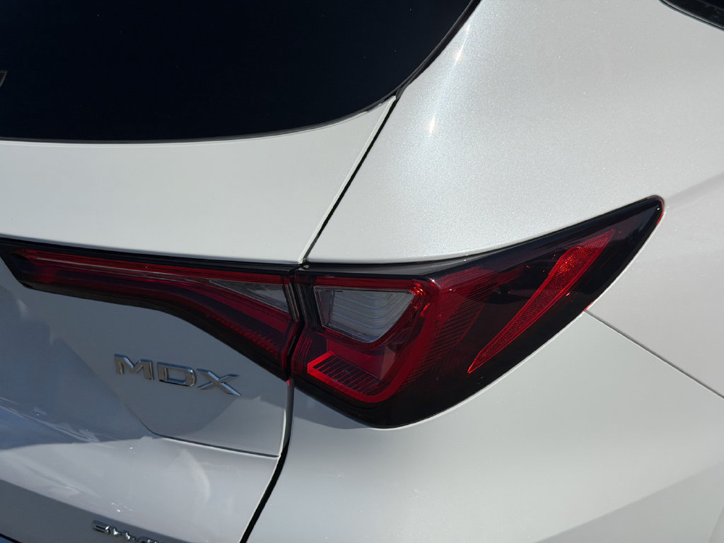 Certified 2023 Acura MDX w/ Technology Package AWD/4WD image 6