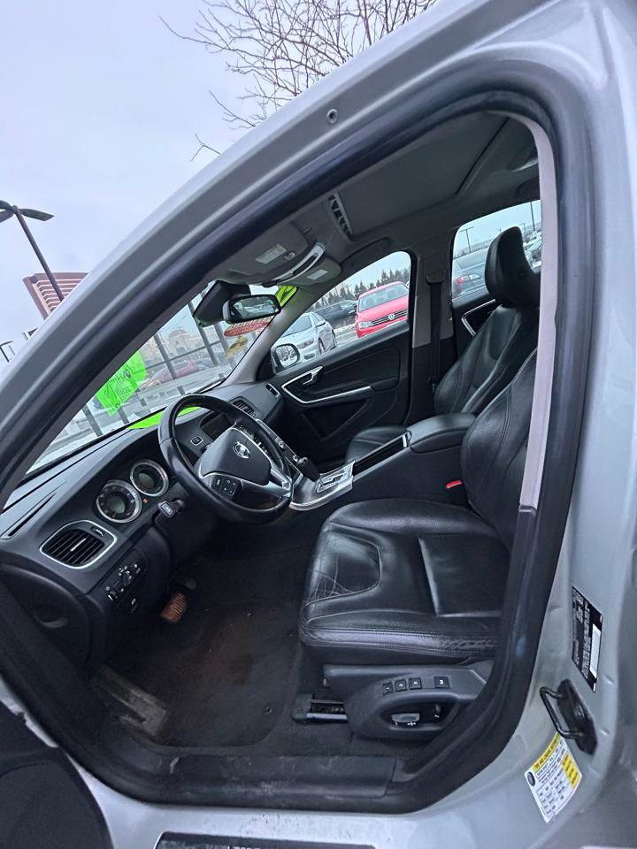 Used 2012 Volvo S60 T5 image 10