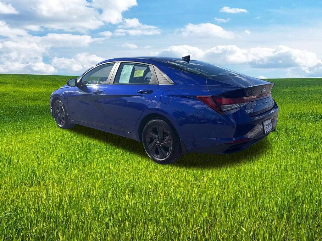 Used 2023 Hyundai Elantra SEL image 7