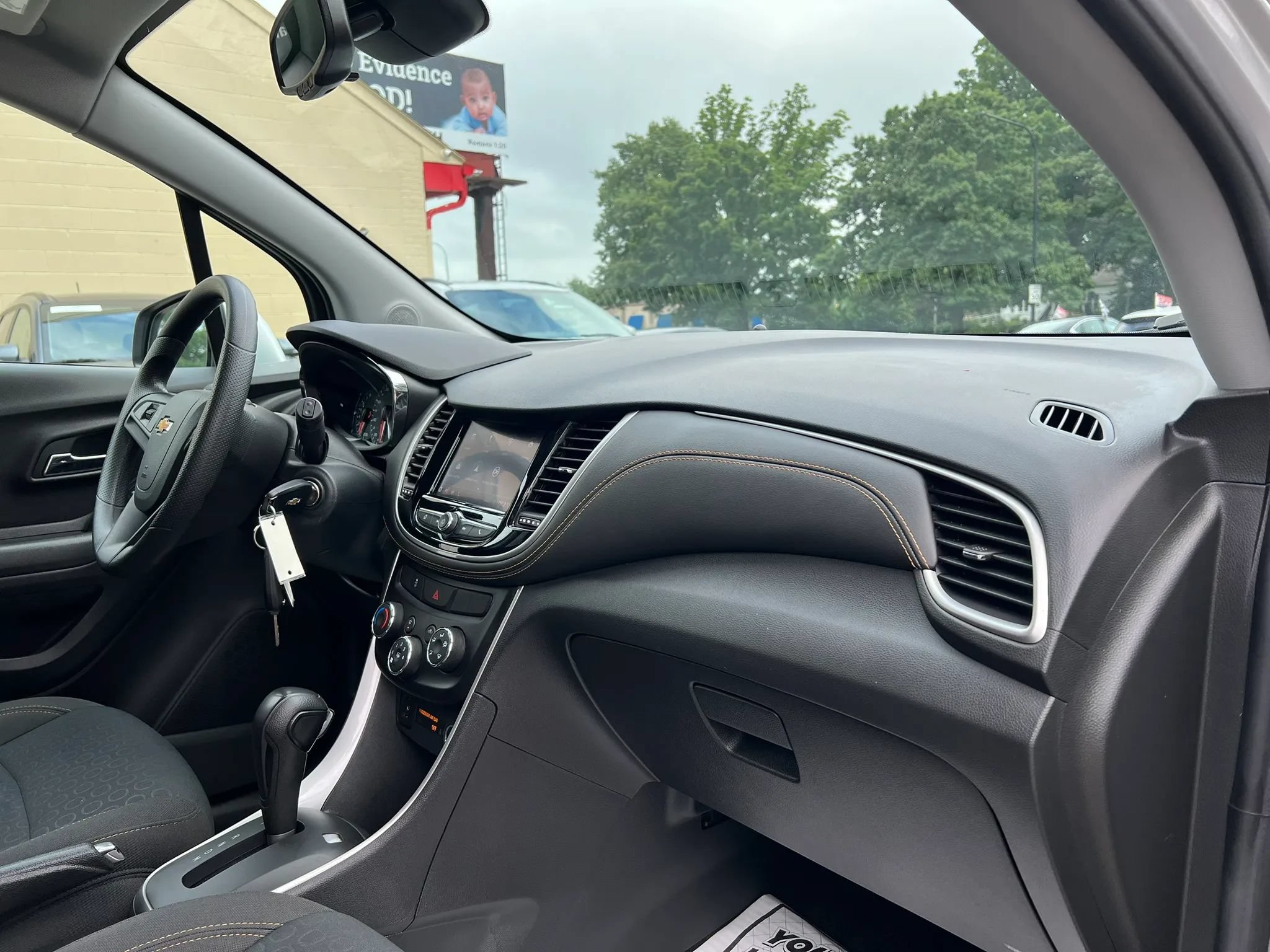 Used 2021 Chevrolet Trax LS w/ Tint and Cruise Package FWD image 19