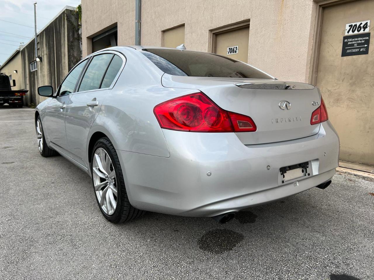 Used 2013 INFINITI G37 x Sedan w/ Premium Pkg AWD/4WD image 14