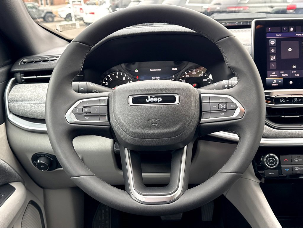 Certified 2024 Jeep Compass Latitude image 14