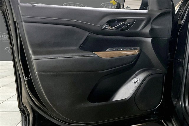 Certified 2023 GMC Acadia SLE w/ Driver Convenience Package image 11