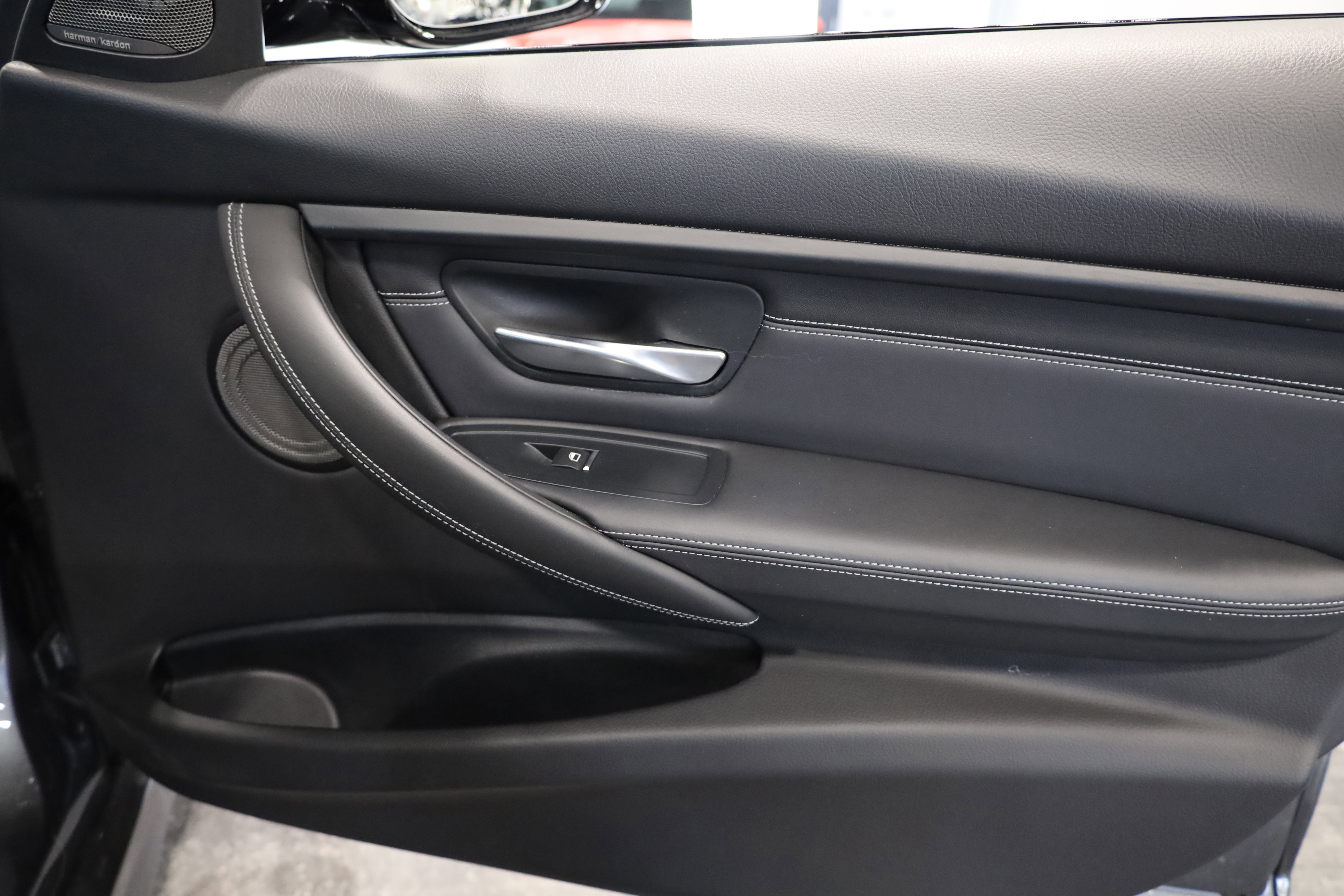 Used 2018 BMW M3 w/ Executive Package image 41