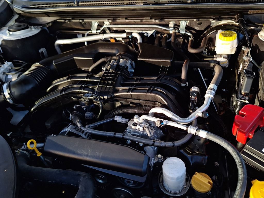 Used 2022 Subaru Outback Touring w/ Popular Package #2 image 32