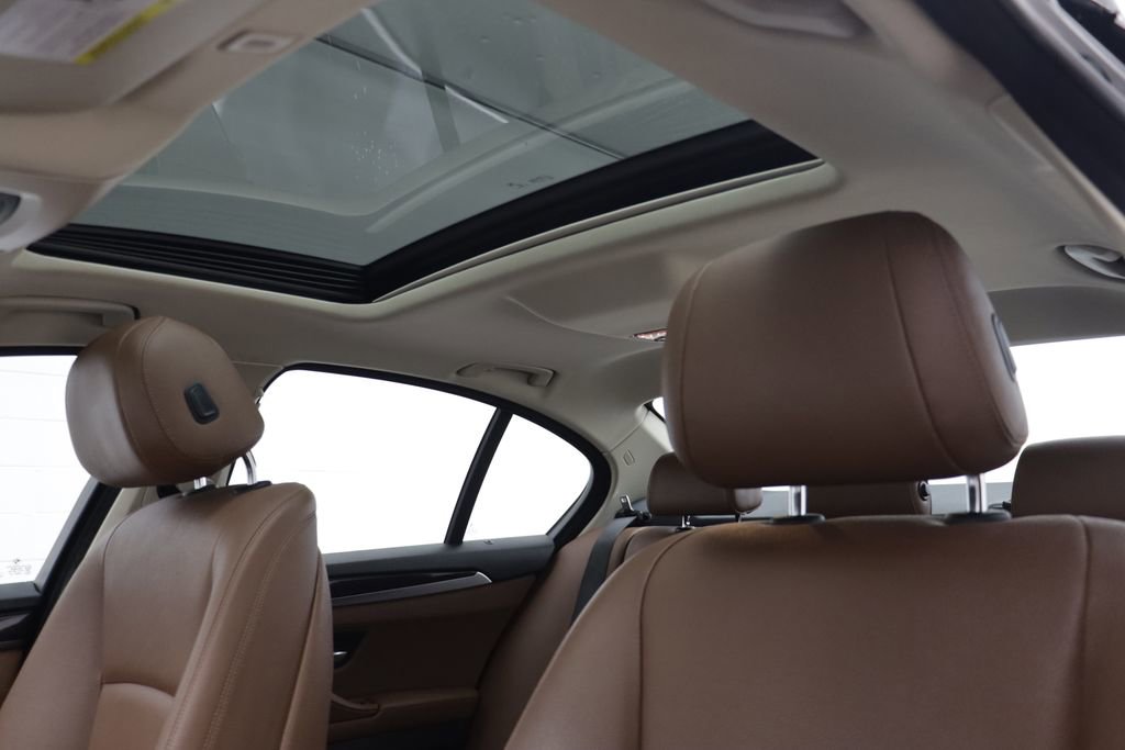 Used 2015 BMW 535i xDrive Sedan AWD/4WD image 13