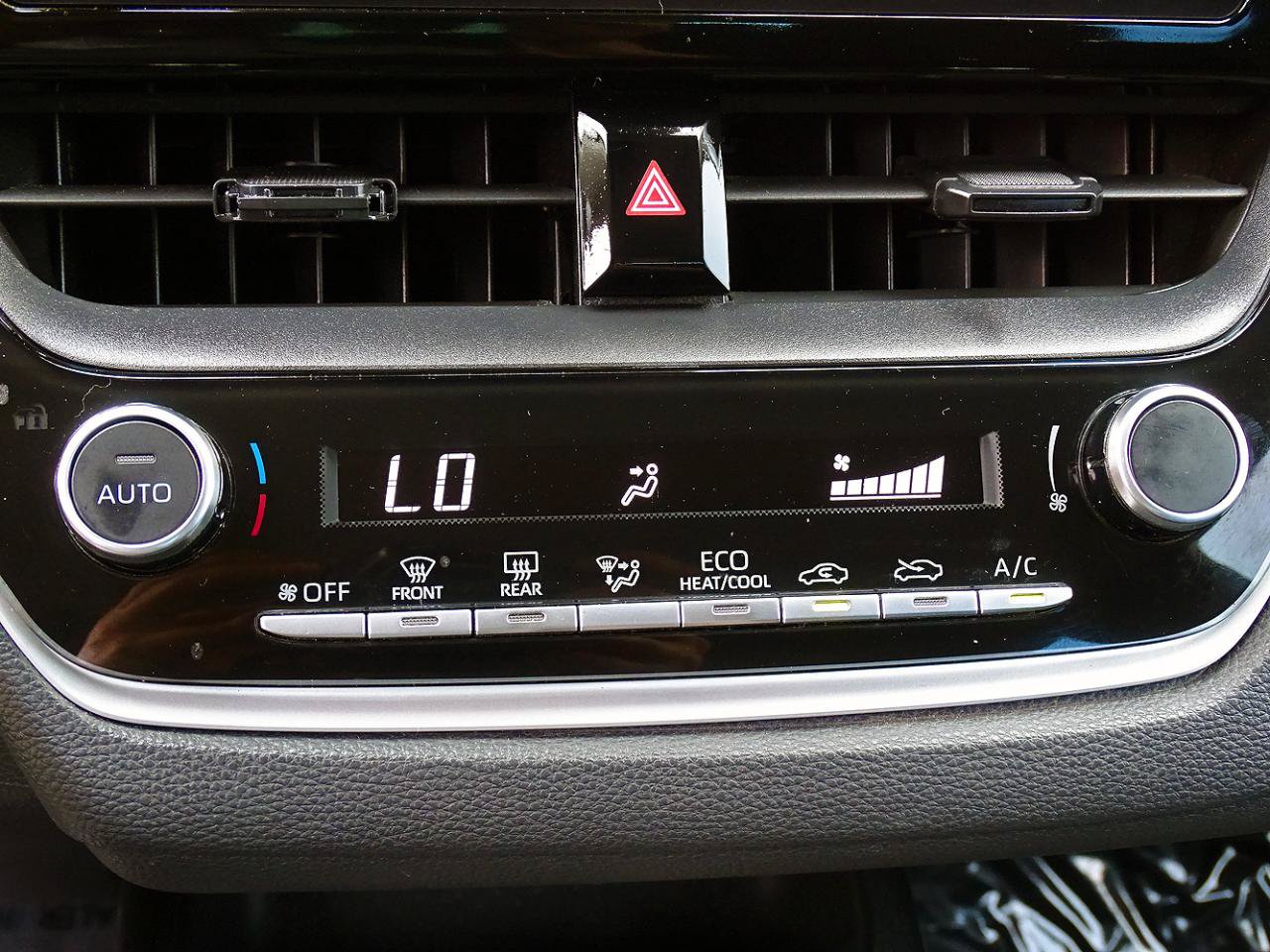 Used 2023 Toyota Corolla LE FWD image 24