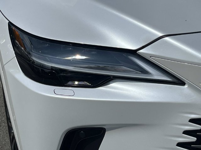 Certified 2023 Lexus RX 350 FWD w/ Accessory Package image 9