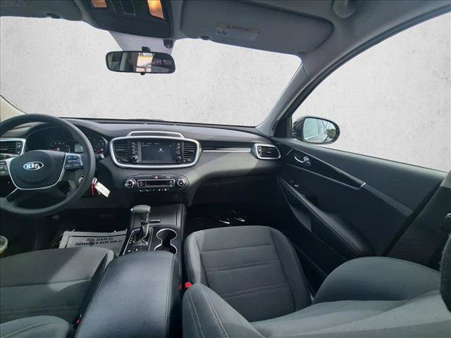 Used 2019 Kia Sorento AWD V6 image 18