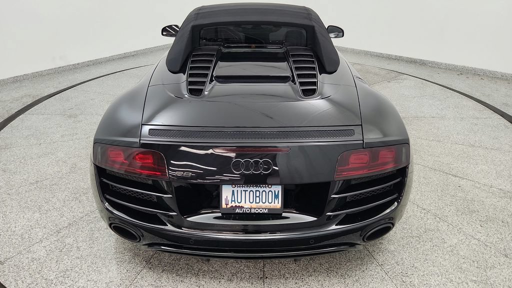 Used 2011 Audi R8 V10 w/ Enhanced Leather Pkg AWD/4WD image 17