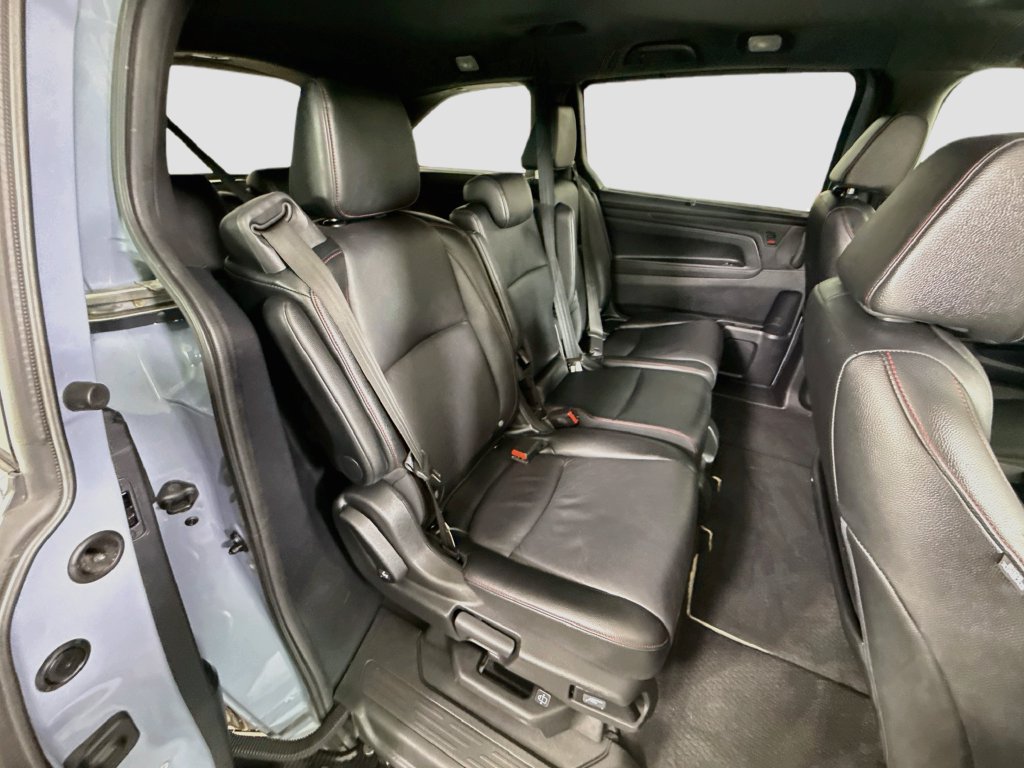 Used 2025 Honda Odyssey Sport-L image 32