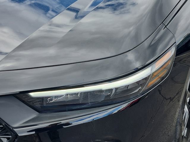 Used 2025 Honda Accord SE image 9