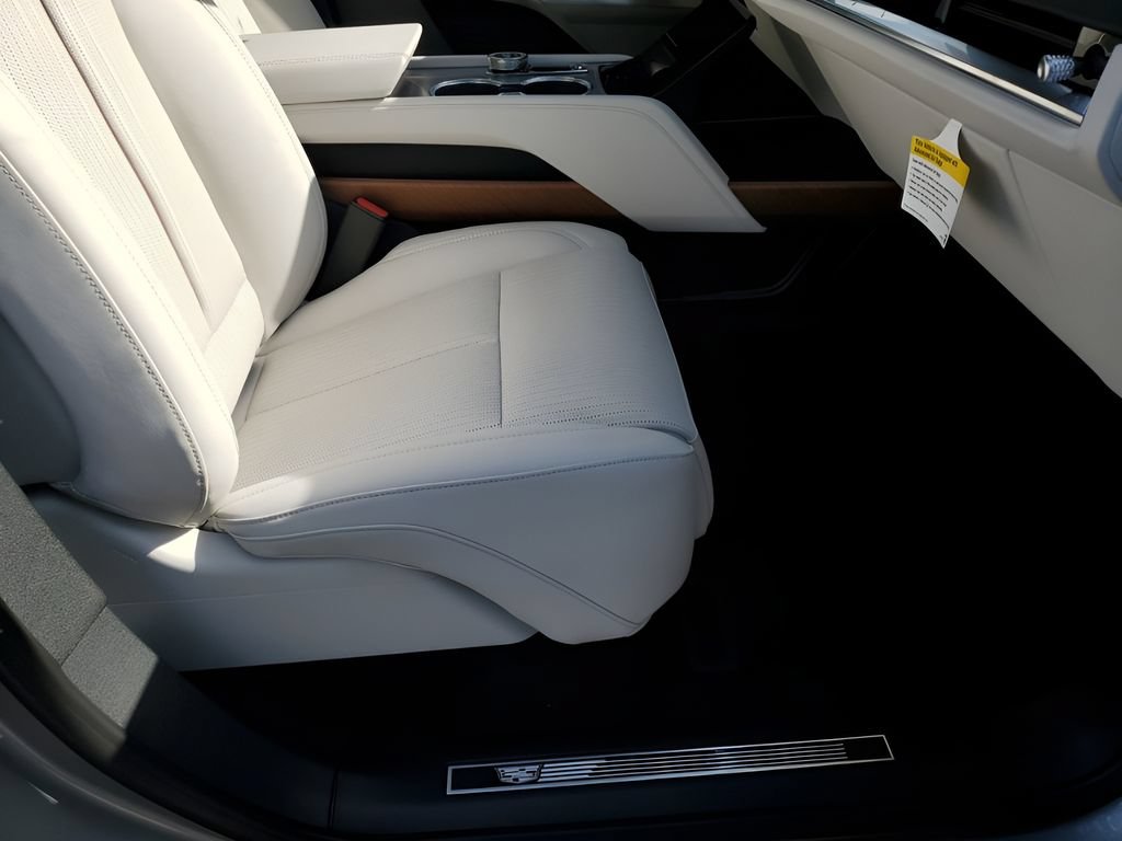 New 2026 Cadillac Vistiq Sport AWD/4WD image 20