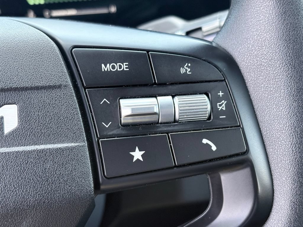 Used 2025 Kia K4 FWD image 15