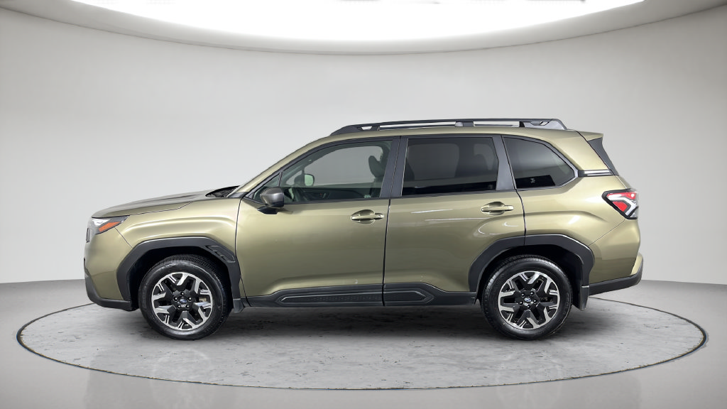 Used 2025 Subaru Forester Premium AWD/4WD image 12