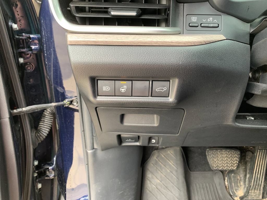 Used 2024 Toyota Grand Highlander AWD image 34