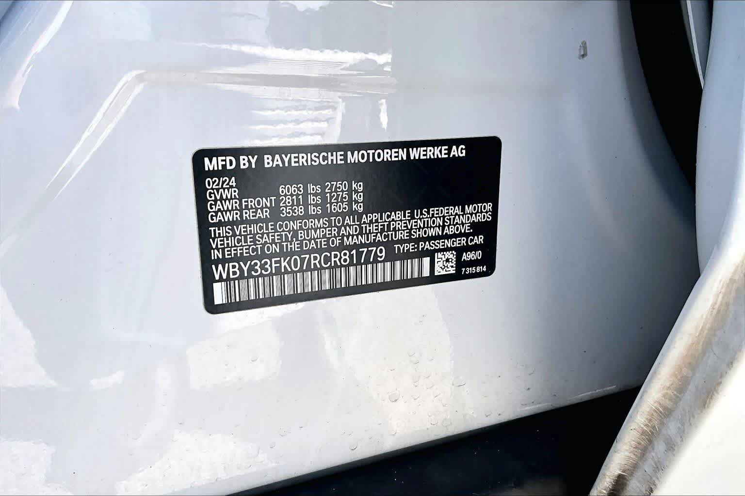 Certified 2024 BMW i5 eDrive40i w/ M Sport Package RWD image 38