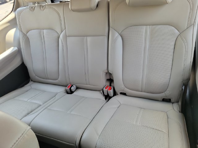 Used 2024 Jeep Wagoneer Series II w/ Flexible Seating Group RWD image 18