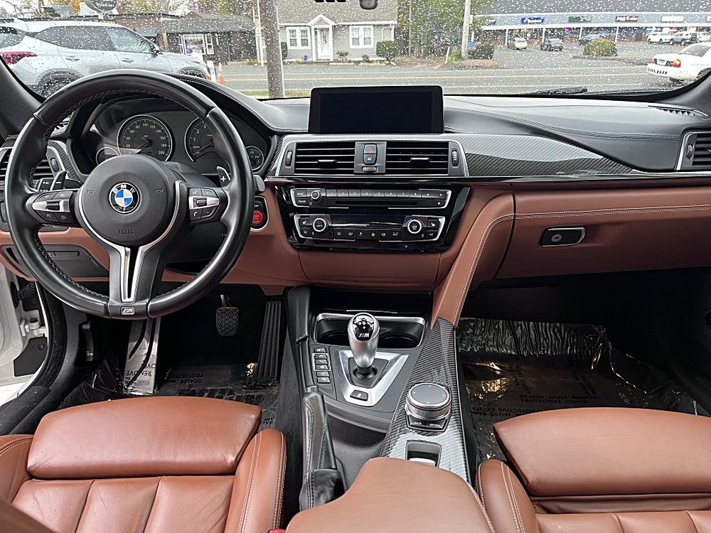 Used 2020 BMW M4 Convertible w/ Competition Package RWD image 8