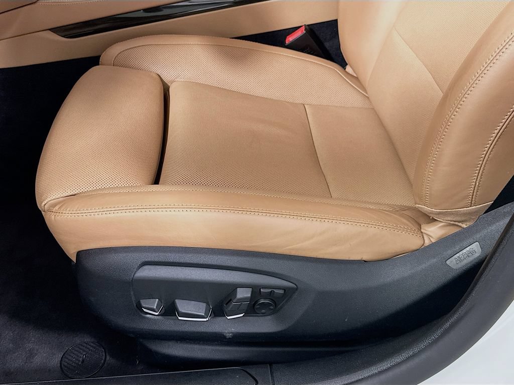 Used 2013 BMW 750Li RWD image 20