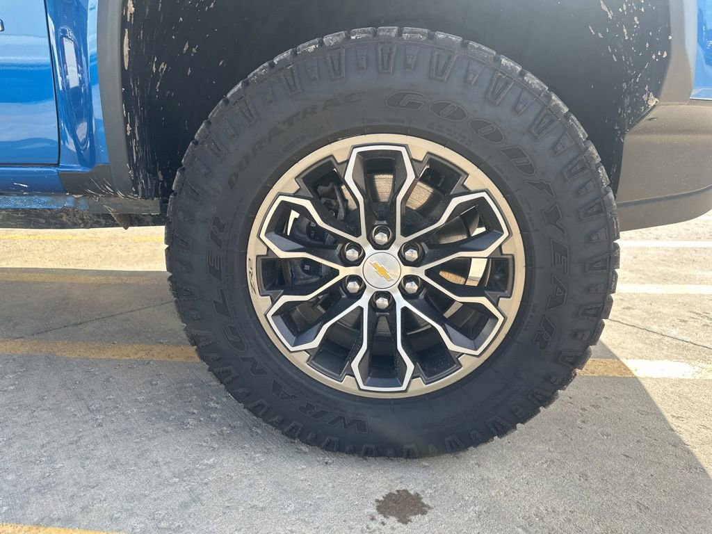 Used 2022 Chevrolet Colorado ZR2 AWD/4WD image 34