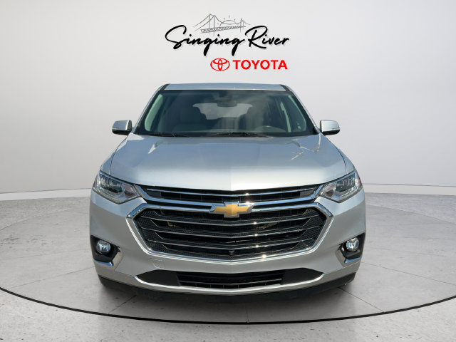 Used 2020 Chevrolet Traverse Premier FWD image 2