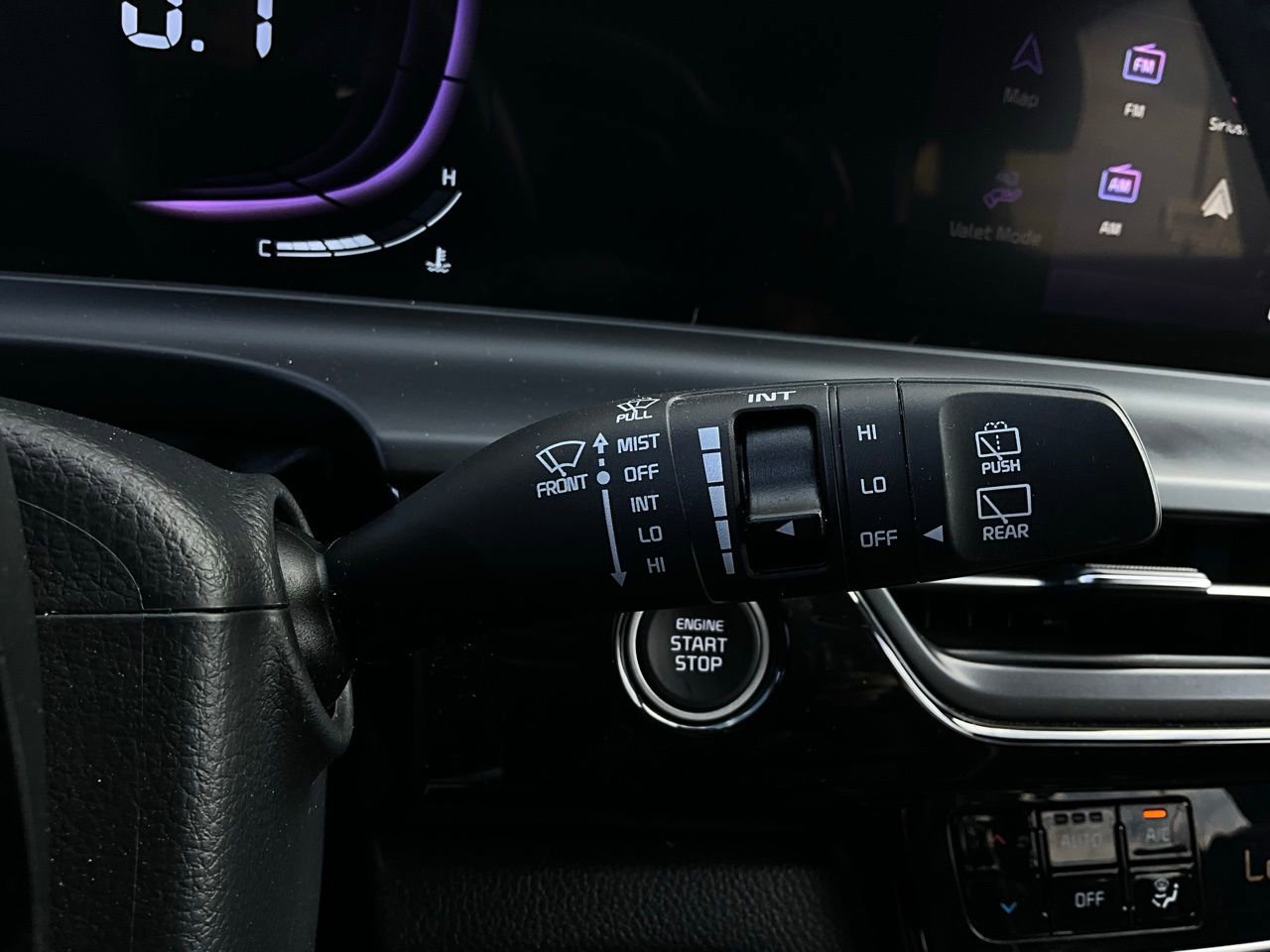 Used 2025 Kia Seltos S image 37