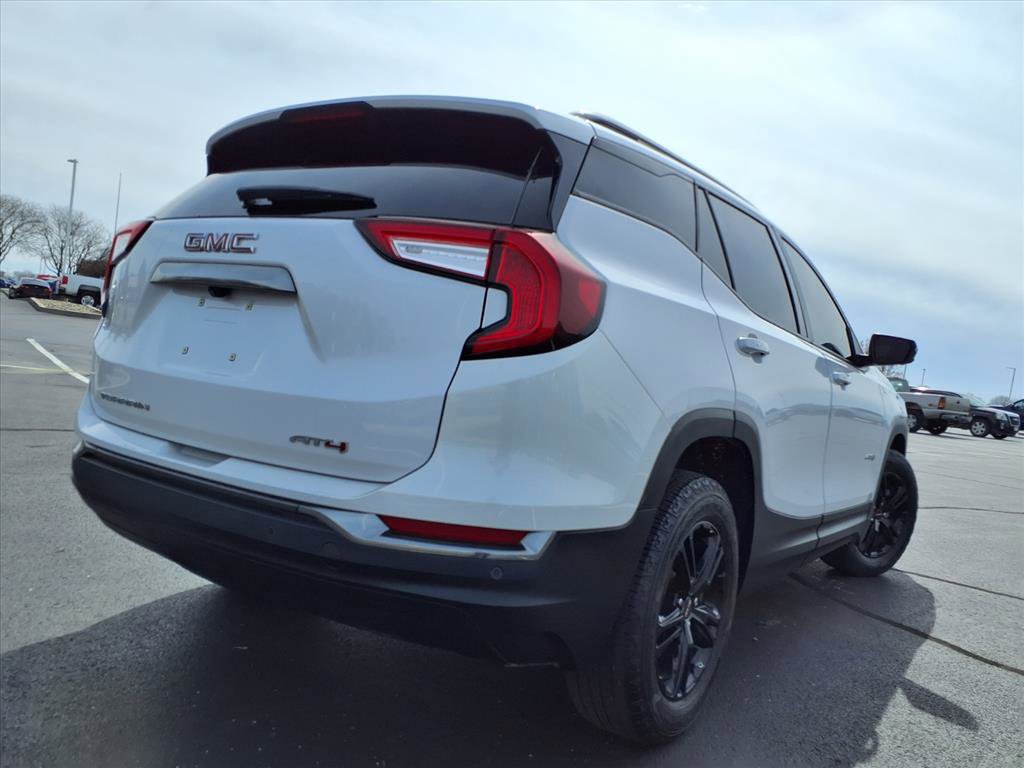 Used 2022 GMC Terrain AT4 w/ Infotainment Package II AWD/4WD image 39