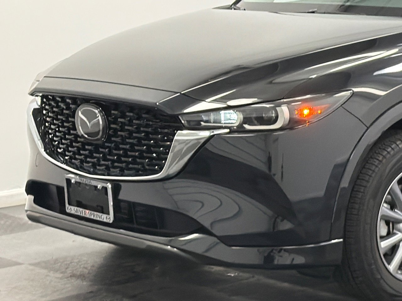 Certified 2025 MAZDA CX-5 AWD 2.5 S w/ Preferred Package image 2