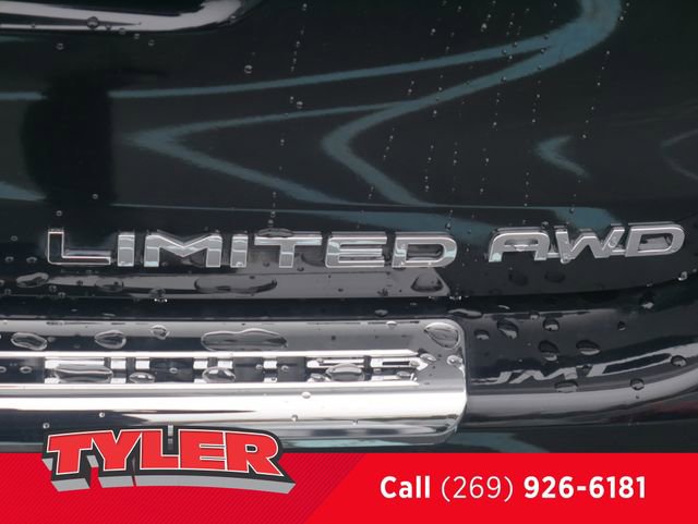 Used 2024 Toyota Highlander Limited AWD/4WD image 14