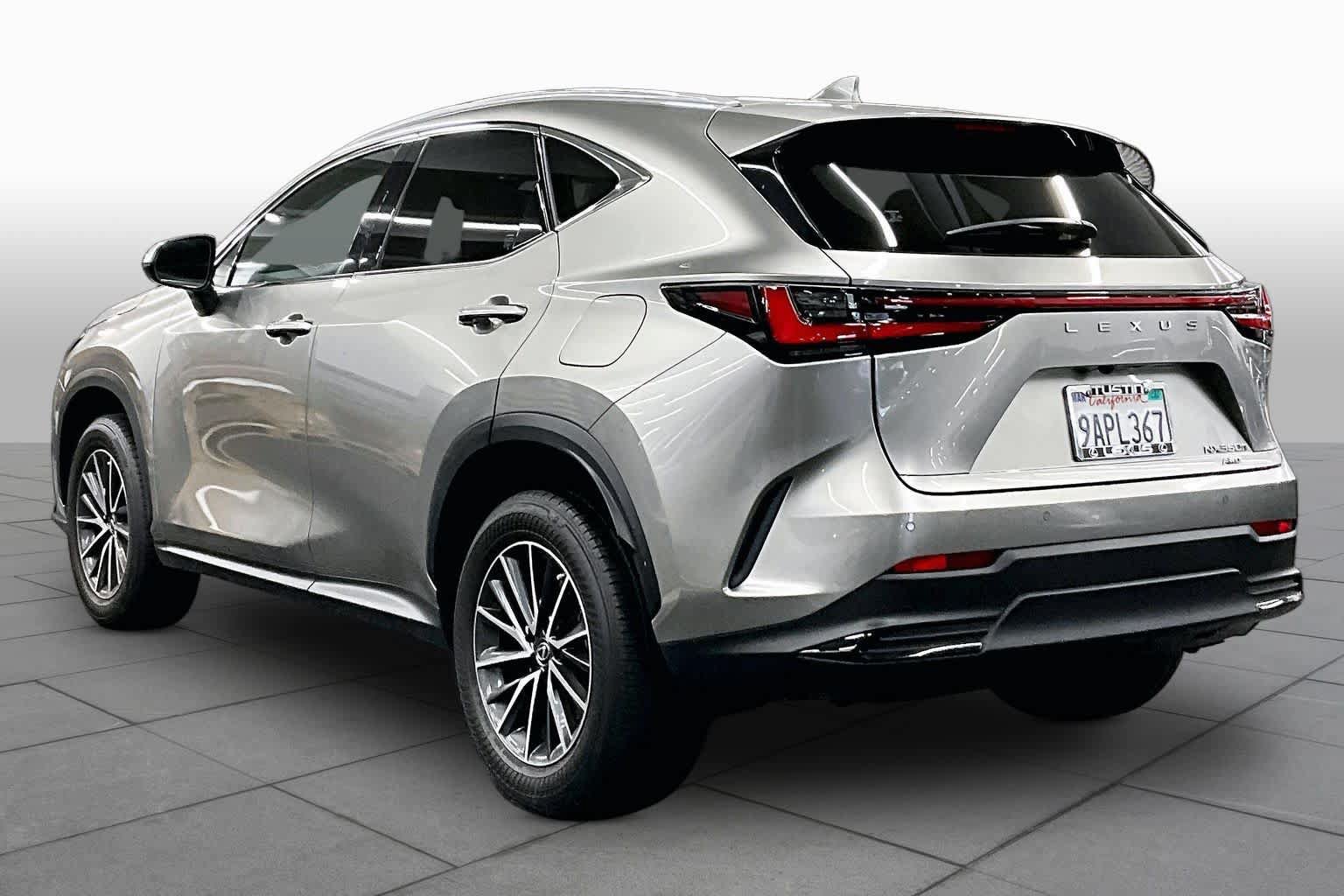 Used 2022 Lexus NX 350h AWD image 12