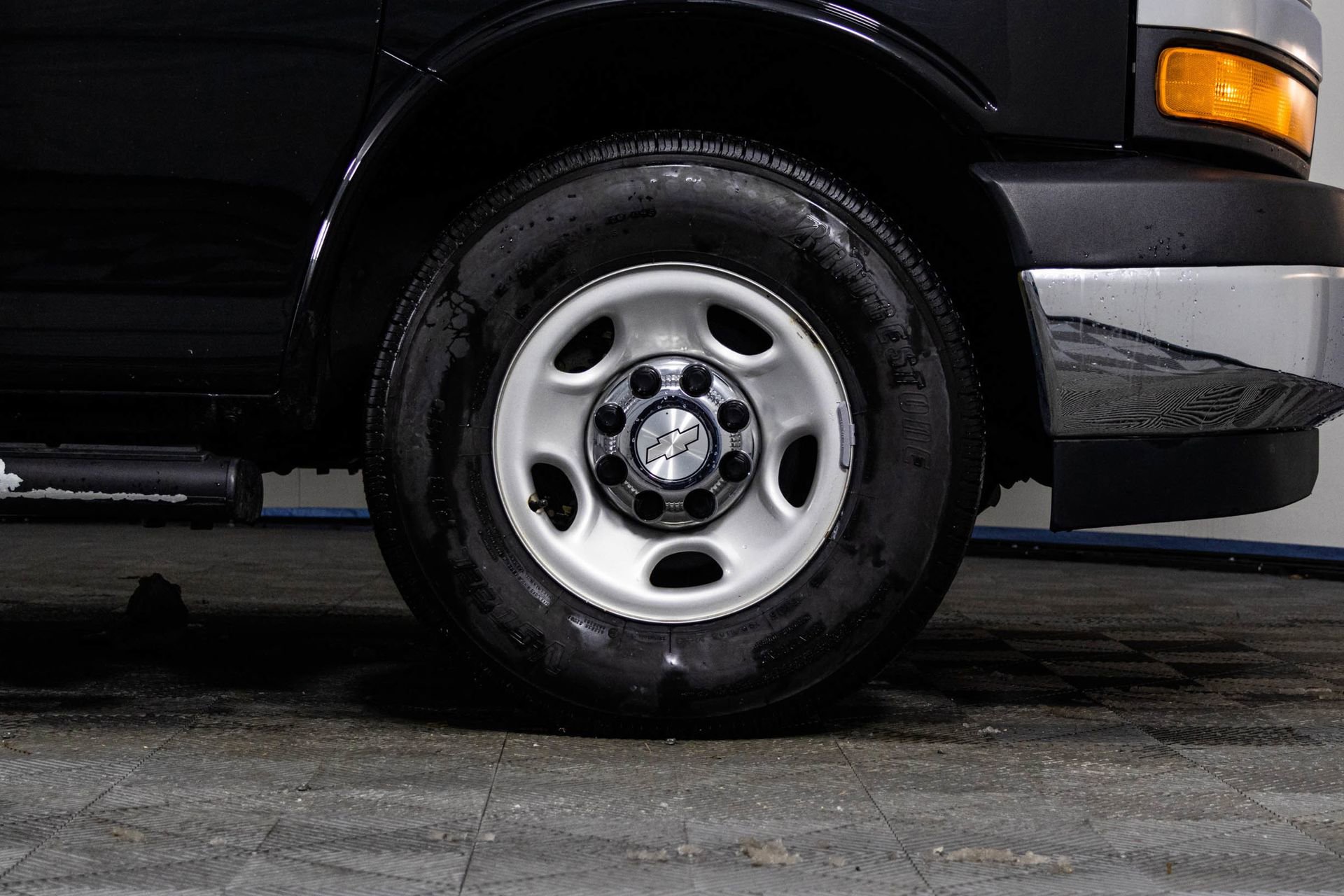 Used 2018 Chevrolet Express 3500 LT w/ LT Preferred Equipment Group image 40