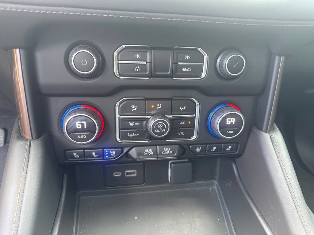 Used 2023 Chevrolet Tahoe High Country AWD/4WD image 22
