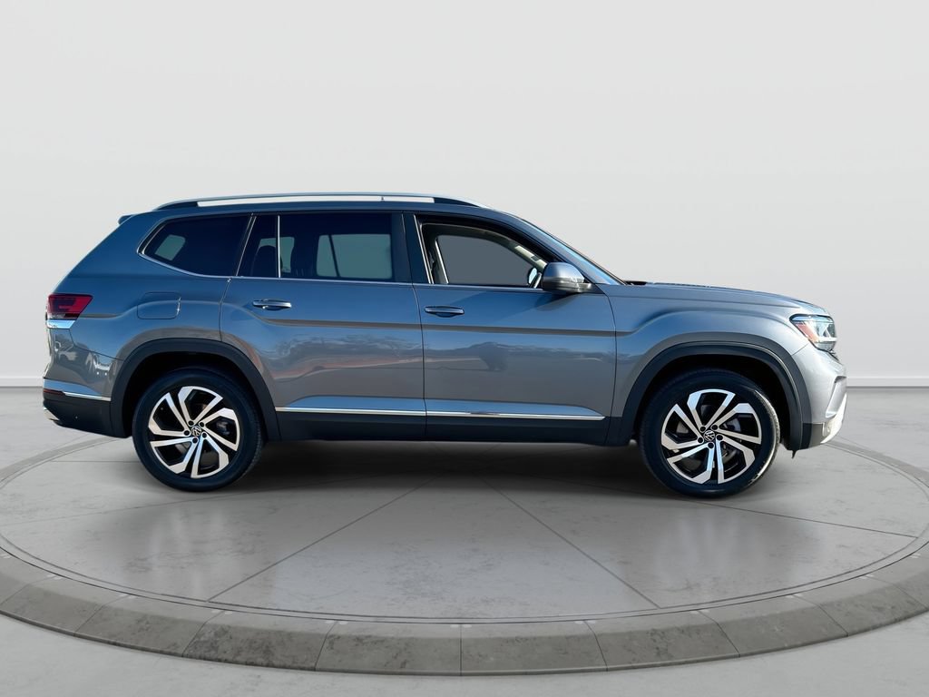 Used 2022 Volkswagen Atlas SEL AWD/4WD image 9