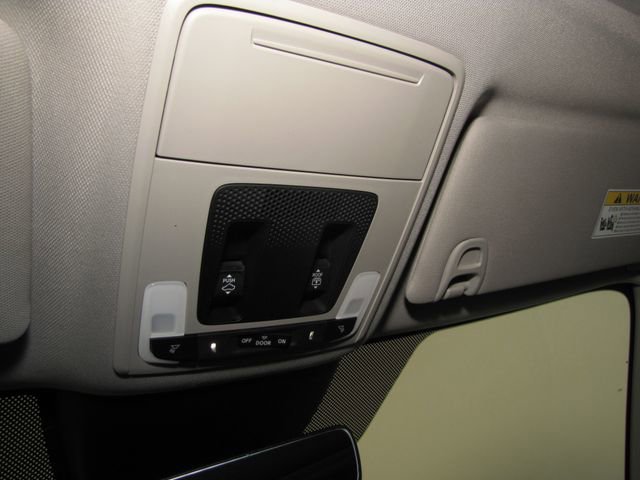 Certified 2024 Honda Pilot Touring image 8