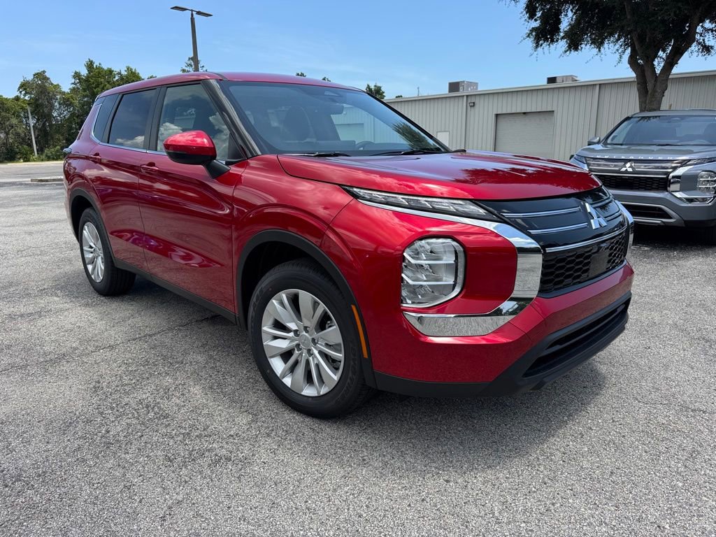 New 2025 Mitsubishi Outlander ES image 10