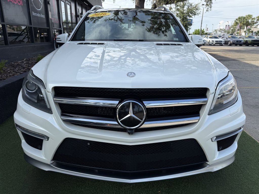 Used 2016 Mercedes-Benz GL 63 AMG 4MATIC image 2