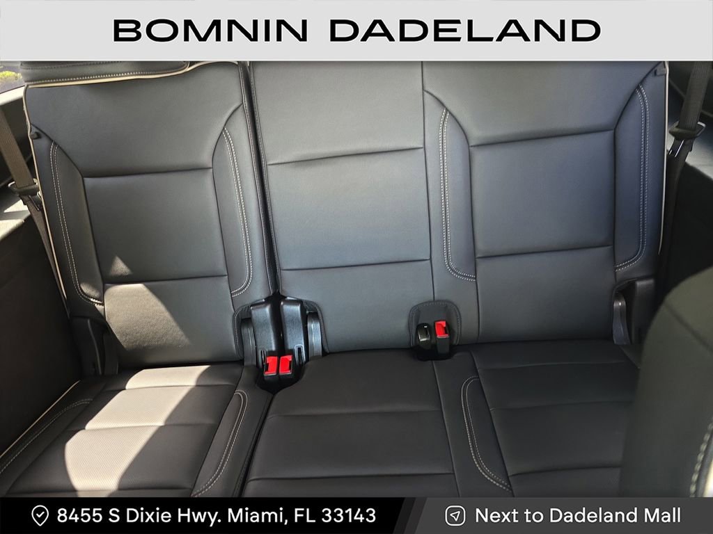 Certified 2025 Chevrolet Suburban Premier image 19